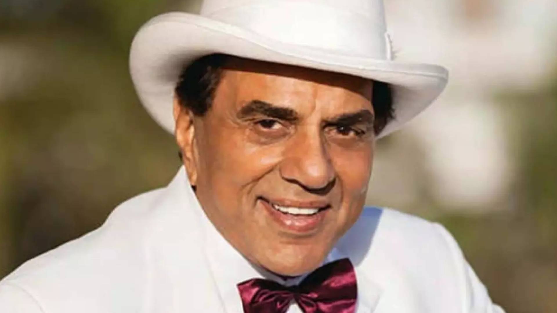 Dharmendra Passes Away