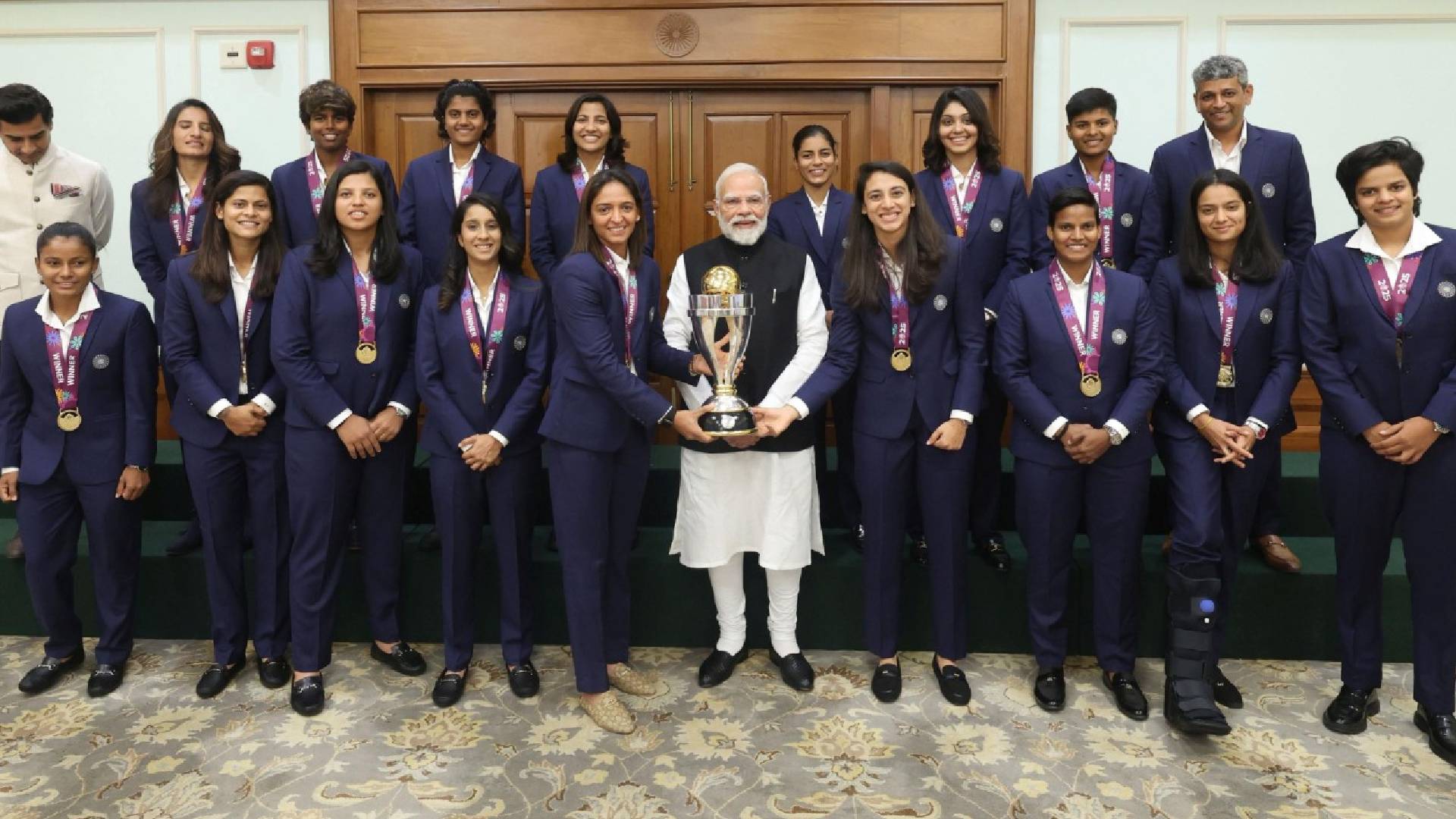 Women World Champions Met PM Modi