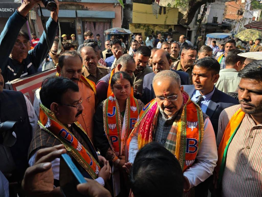 door-to-door campaign
