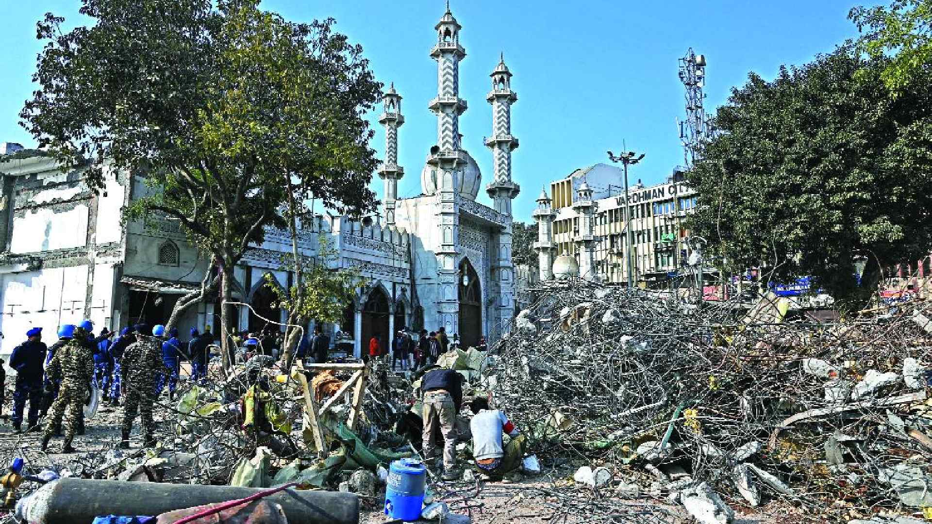 Turkman Gate Stone Pelting Case