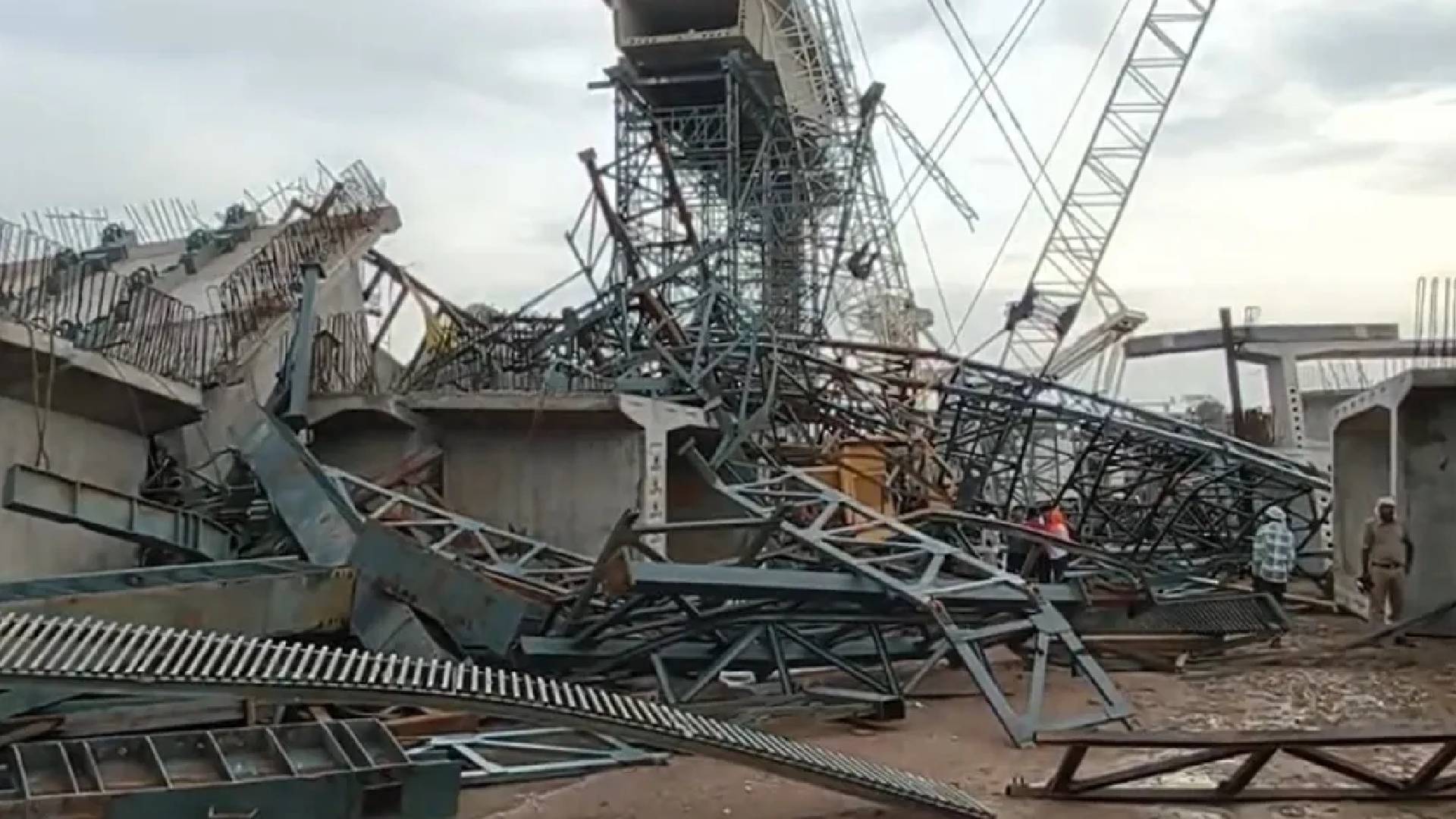 UP Hamirpur Bridge Collapse