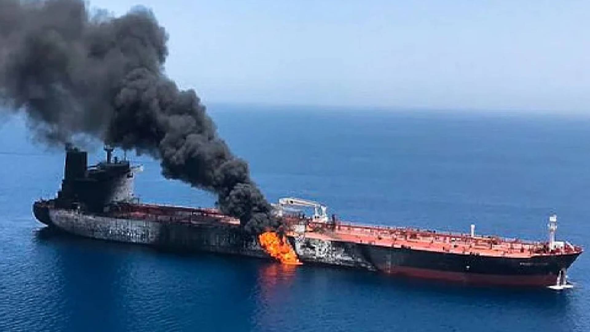 Iran America War: चार दिनों में तीन हमलों से बढ़ा तनाव, ओमान तट पर हमलों के बाद भारत ने अमेरिकी राजनयिक को किया तलब; जताया कड़ा विरोध